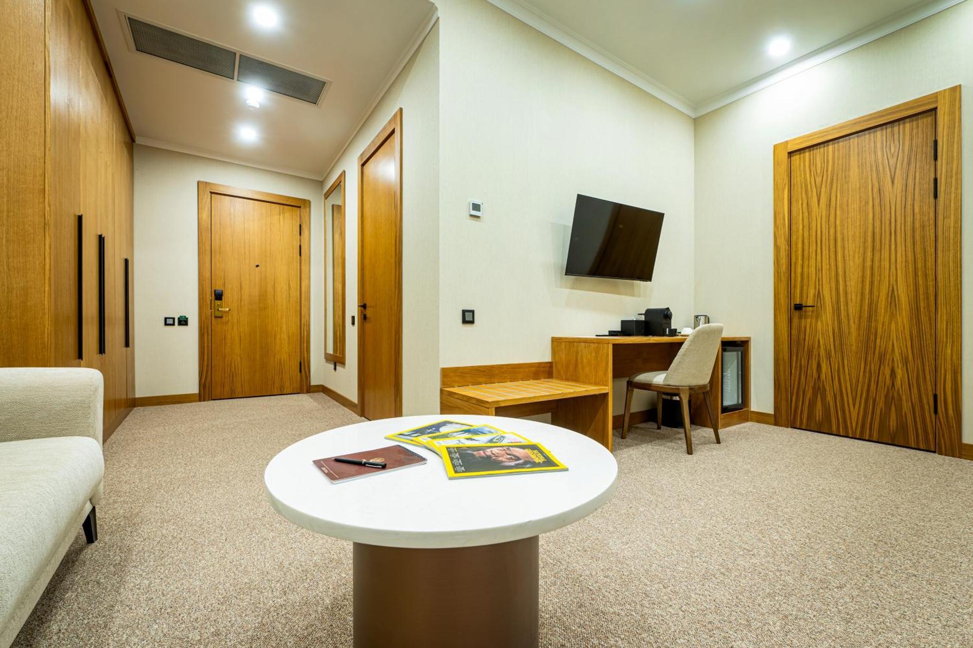 Mardan Hotel Shymkent Bagian luar foto