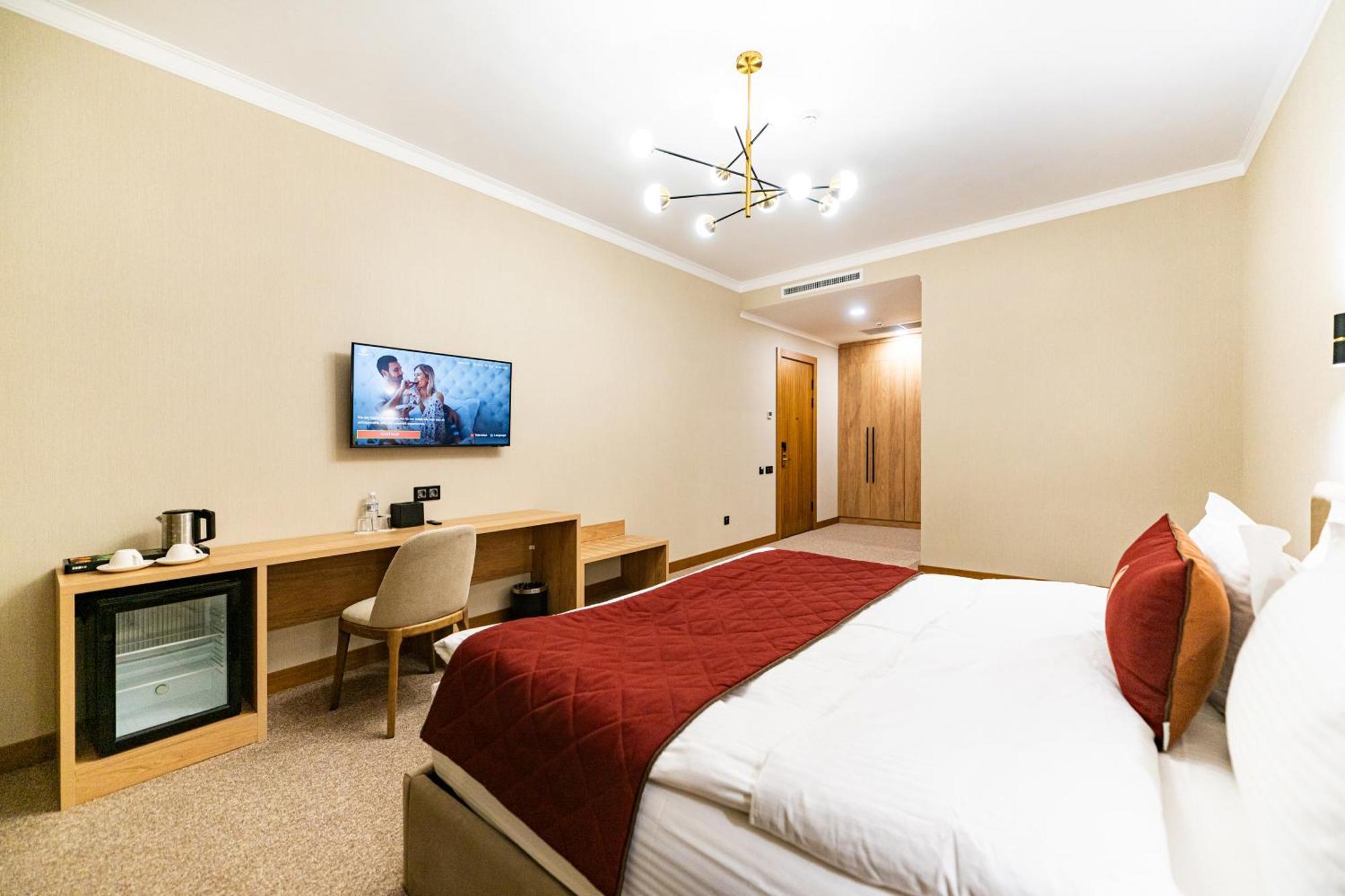 Mardan Hotel Shymkent Bagian luar foto